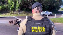 Motociclista morre após colisão com caminhão no Trevo da Exposição, em Umuarama