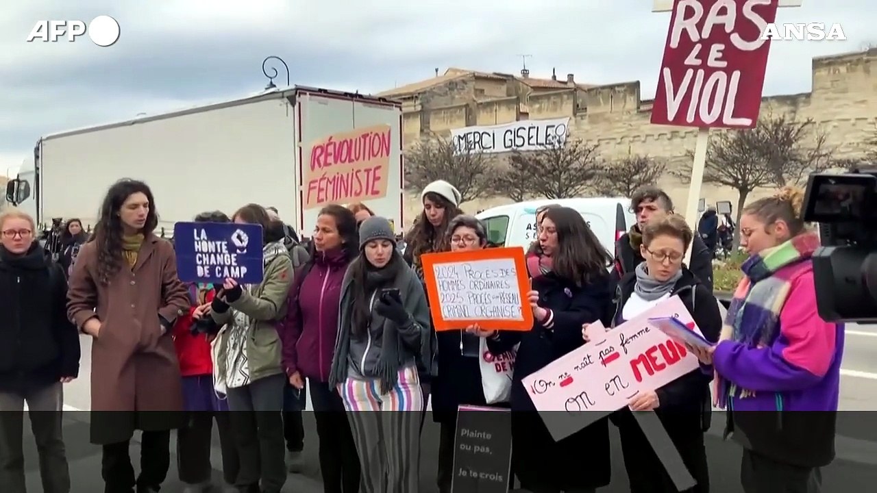 Processo Pelicot, i manifestanti sono indignati per la sentenza pronunciata