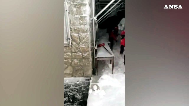 Alpinisti dispersi, soccorritori bloccati a Campo Imperatore