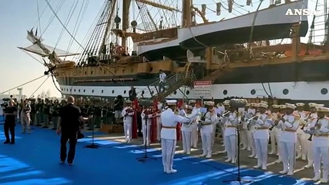 Abu Dhabi accoglie l'Amerigo Vespucci, al via la 31esima tappa
