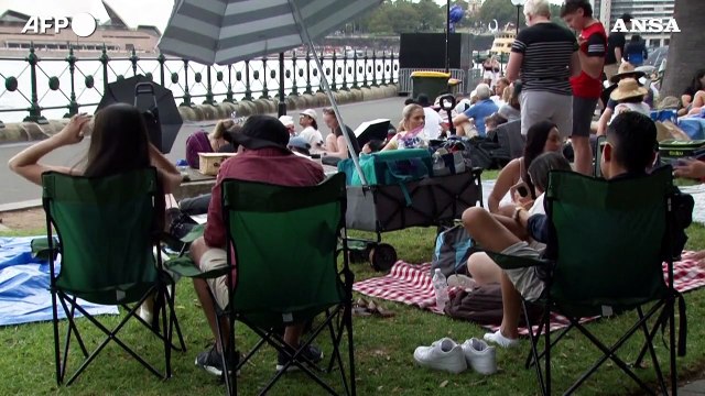 Capodanno: Australia, al porto di Sydney quasi un milione di persone per lo spettacolo pirotecnico