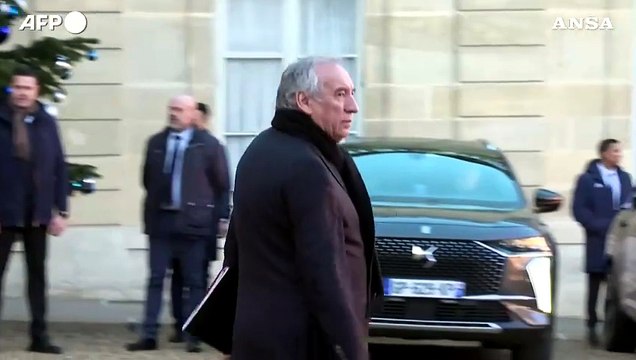 Francia, il governo Bayrou alla prima riunione del consiglio dei ministri