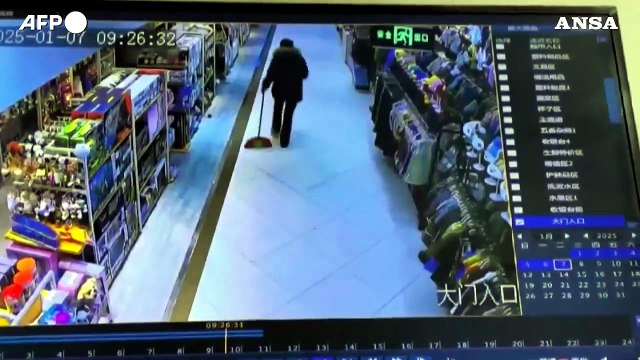 Terremoto in Tibet, si cercano i sopravvissuti fra le macerie