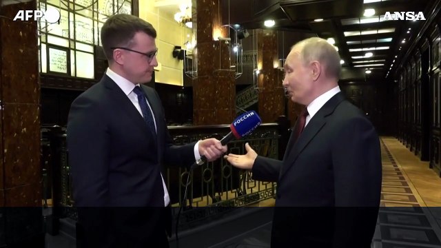 Putin: Pronto a negoziati diretti con Trump sull'Ucraina