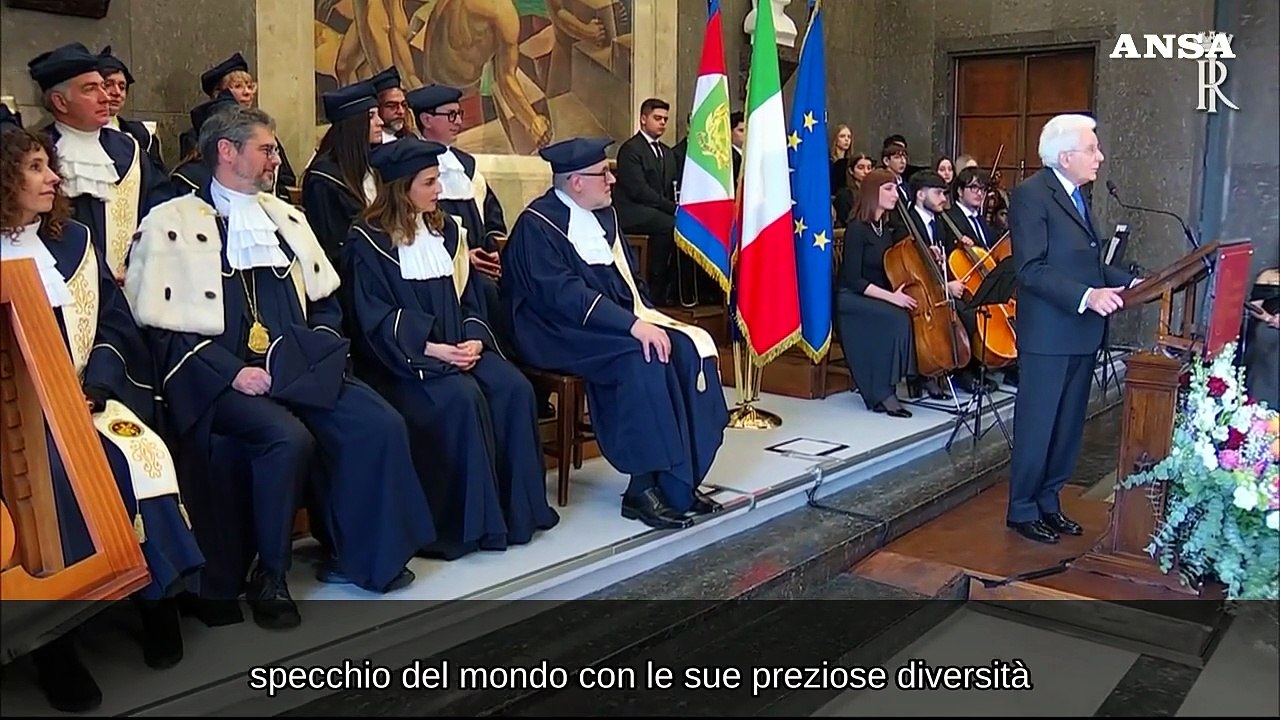 Mattarella: "Nessuno e' straniero"
