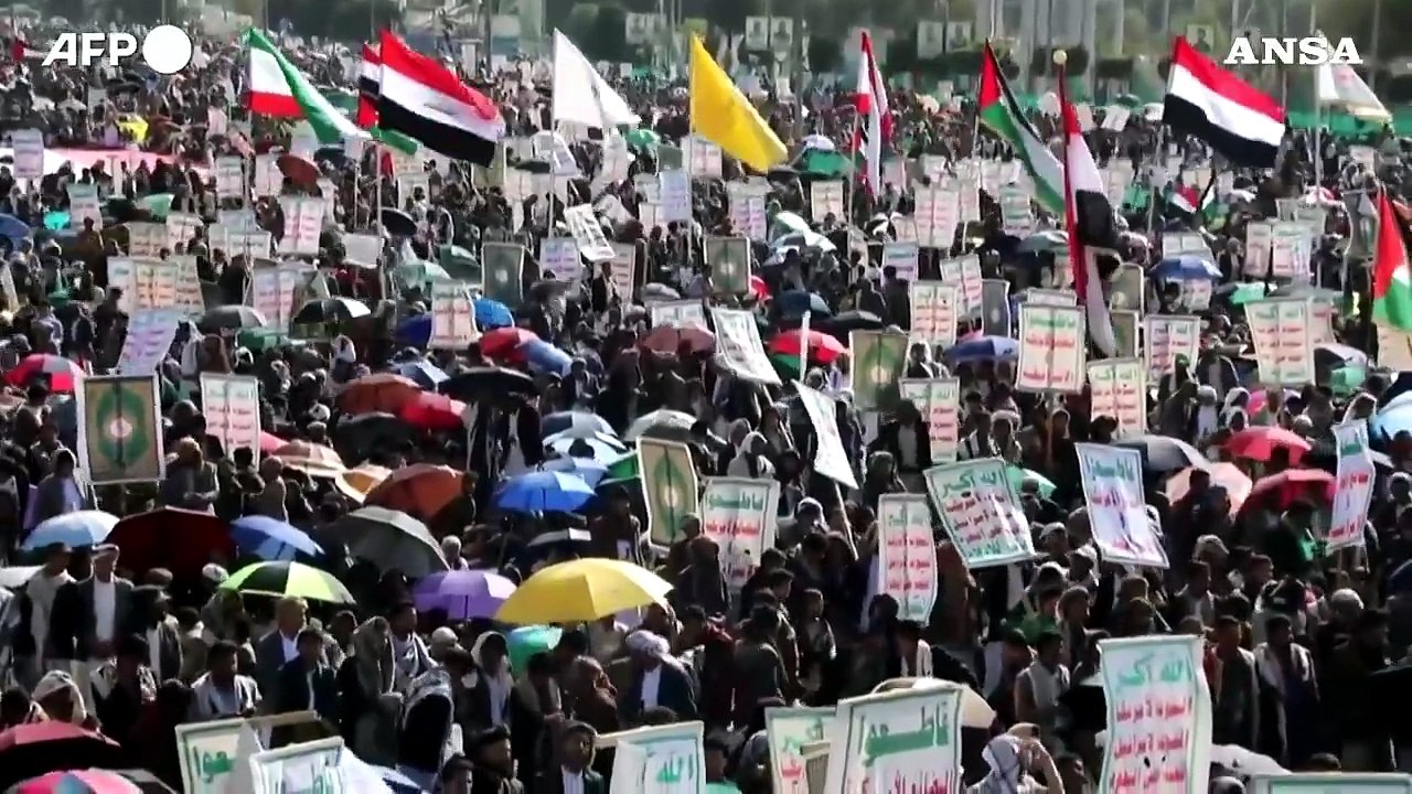 Yemen, manifestazione contro il piano Trump per Gaza