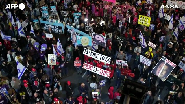 Israele, a Tel Aviv manifestazione per il rilascio degli ostaggi