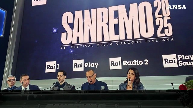 Sanremo, Carlo Conti annuncia l'arrivo di Roberto Benigni
