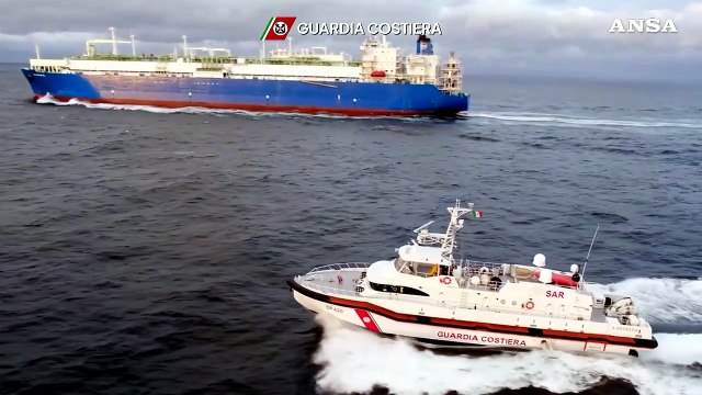 La nave rigassificatrice Bw Singapore arriva a Ravenna