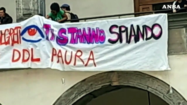 Napoli, mobilitazione degli studenti contro il Ddl sicurezza: No alla paura