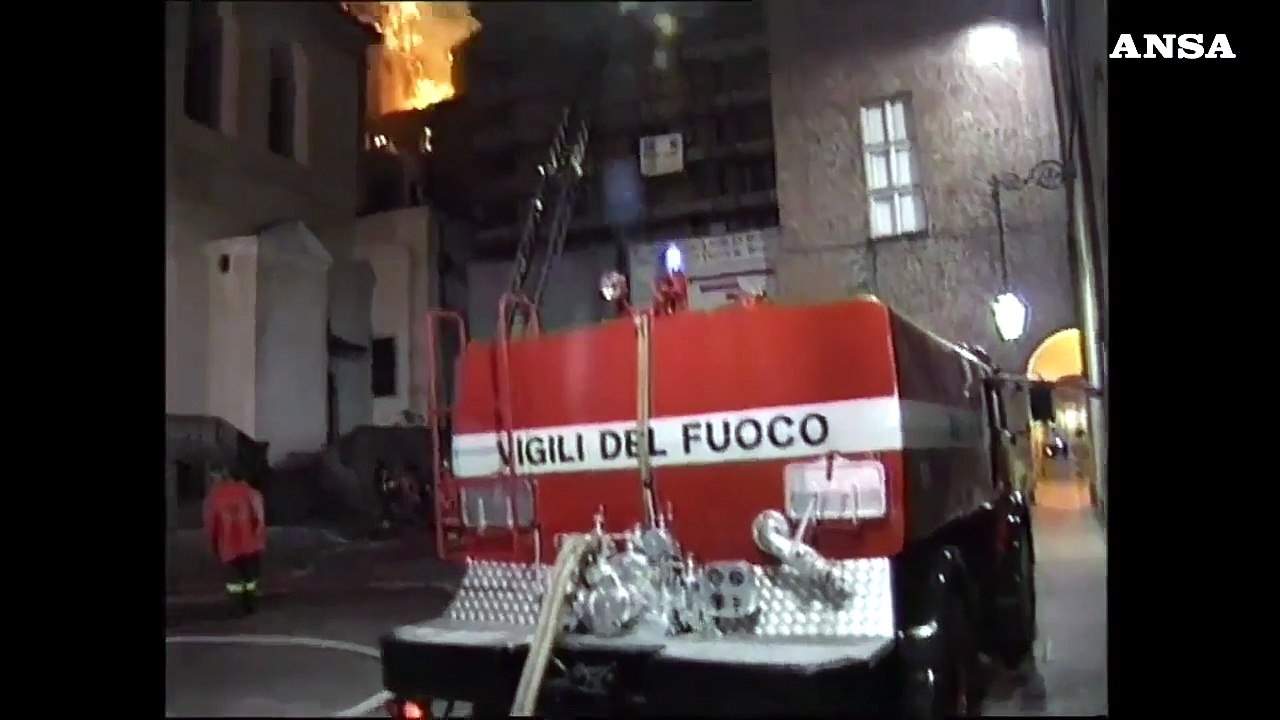 Ventotto anni fa l'intervento dei Vigili del Fuoco per salvare la Sacra Sindone