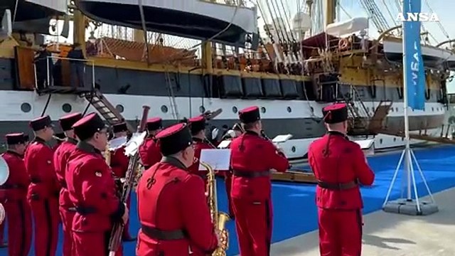 L'Amerigo Vespucci a Durazzo, prima tappa estera del tour Mediterraneo