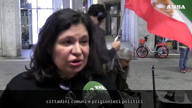 Iran, presidio a Milano contro la pena di morte: Vicini ai prigionieri in sciopero della fame