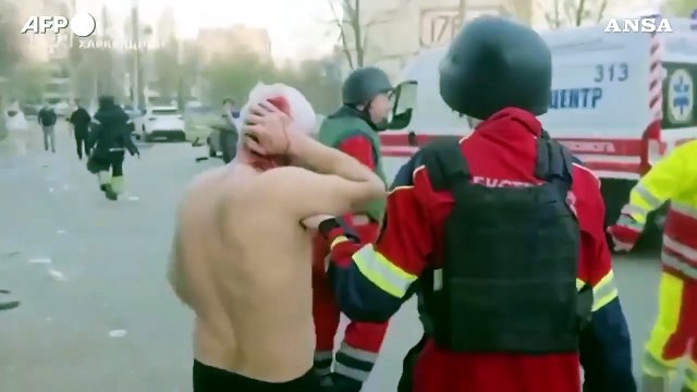 Ucraina, attacco russo su Kharkiv: almeno un morto e 70 feriti