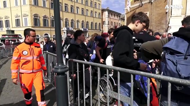 Santa Maria Maggiore, fedeli da tutto il mondo per Papa Francesco