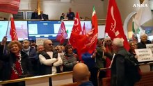 Abruzzo, deficit sanita': l'opposizione occupa il Consiglio regionale