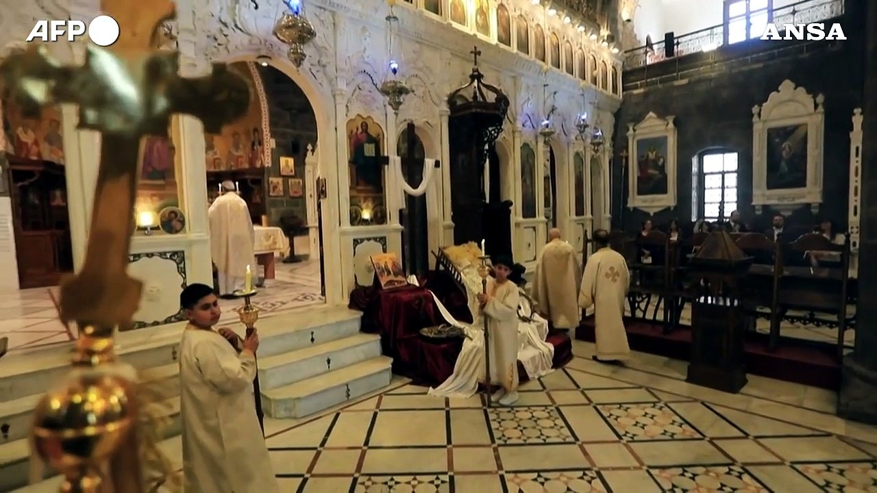 Siria, i cristiani celebrano la prima Pasqua dopo la caduta di Assad