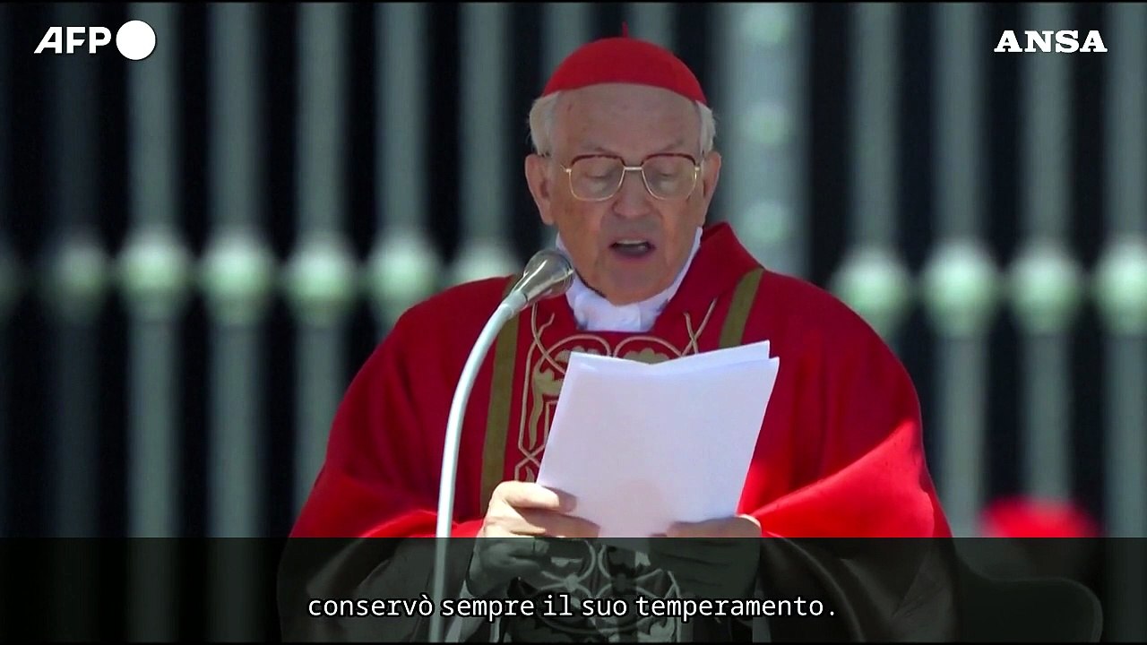L'omelia di Giovanni Battista Re: "Desideroso di essere vicino a tutti, e' stato un papa in mezzo alla gente"