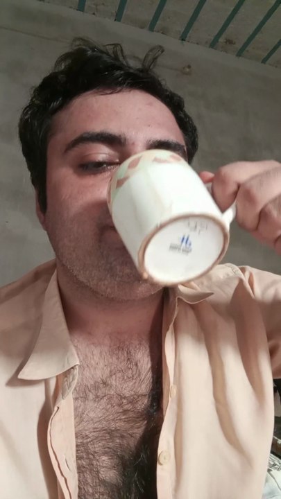 बार-बार baj Gai Meri chai peene se Chand