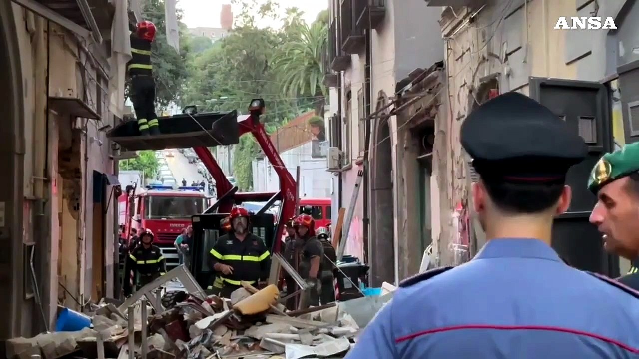 Esplosione a Napoli, morto un 57enne e ferite quattro persone