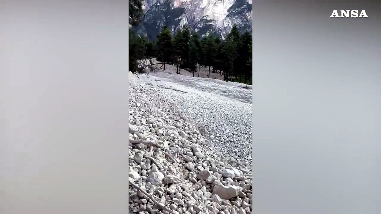 San Vito di Cadore, nuova colata detritica dalla Croda Marcora