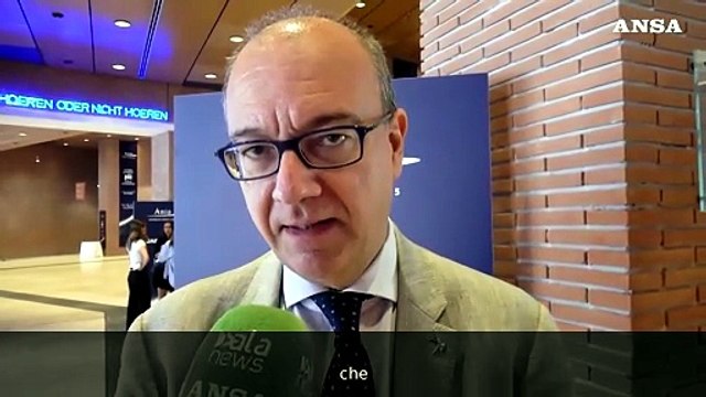 Valditara: Dal 2026 assicurazione sanitaria per il personale scolastico
