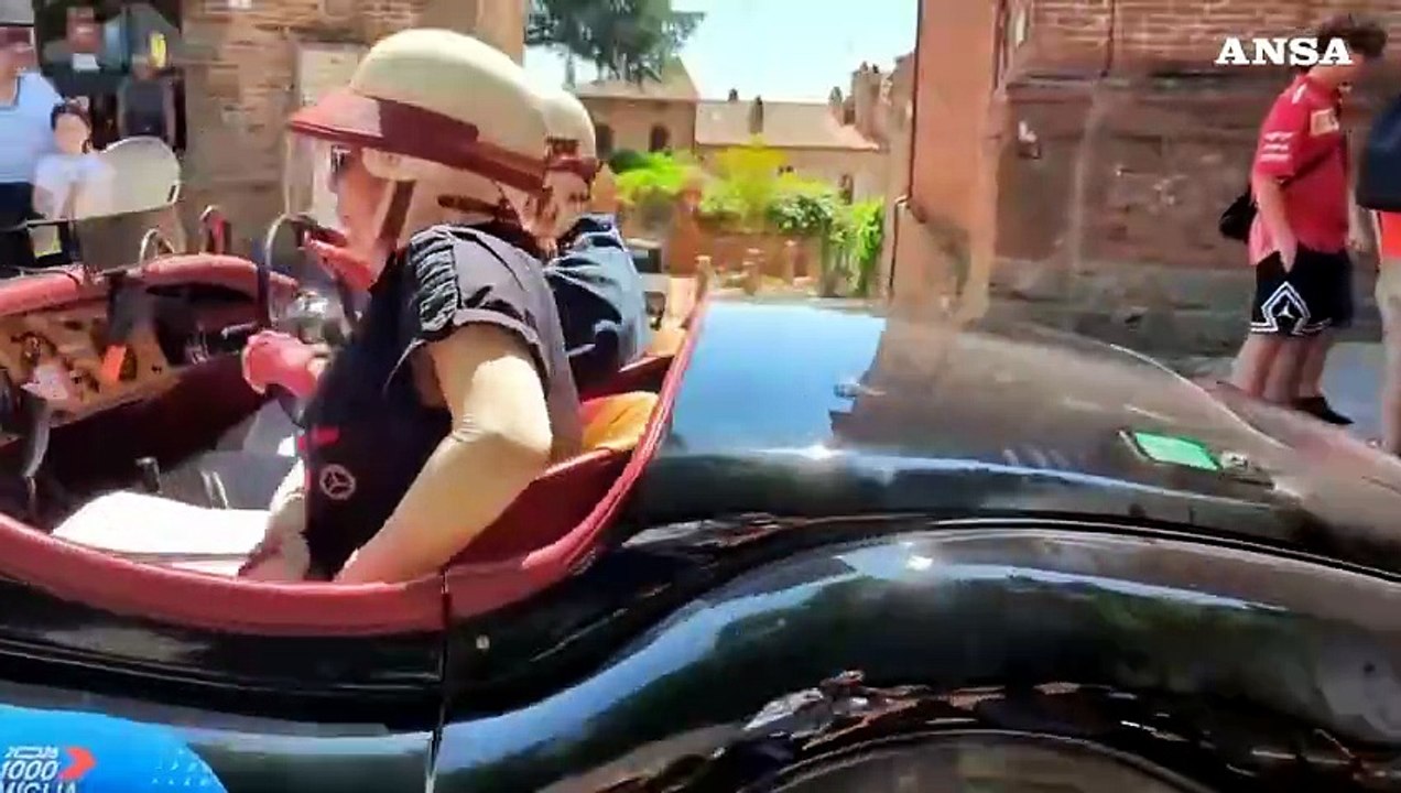 Alla 1000 Miglia anche le auto della polizia di Stato