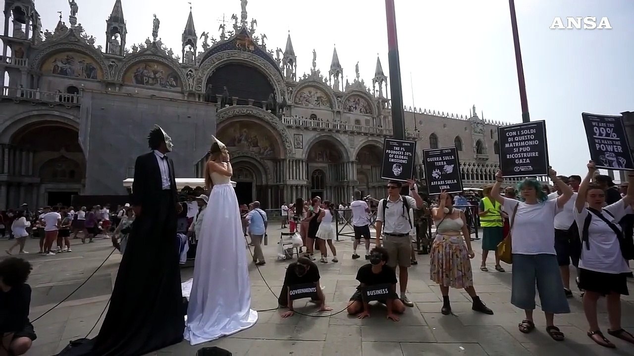 Nozze Bezos a Venezia, proteste e tensioni in piazza San Marco
