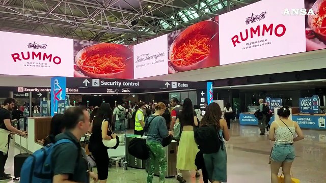 Via libera liquidi bagaglio a mano,passeggeri soddisfatti