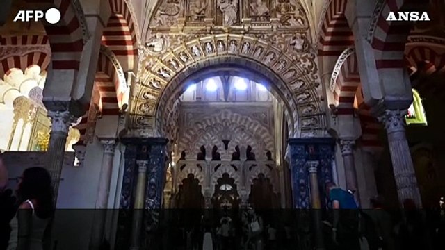 Spagna, la Moschea di Cordova riapre al pubblico dopo l'incendio