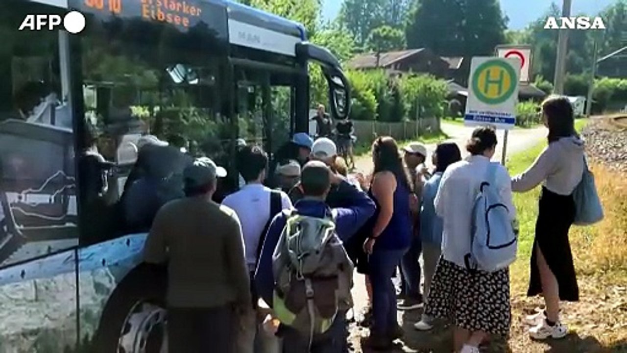 Germania, al lago Eibsee uno spettacolo da "Caraibi bavaresi"