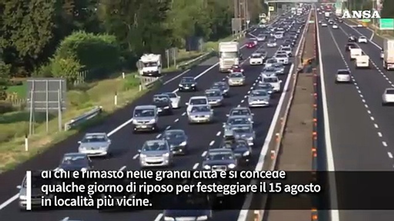 Ponte di ferragosto: ultime partenze e primi rientri a casa, oltre 12 milioni in strada