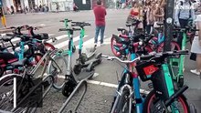 Solo 4 italiani su 10 vanno a piedi o in bici, al nord sono piu' attivi e Bolzano e' al top