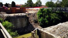 NUOVO PONTE DI CASTELLINA Demolito Il Vecchio Manufatto Viabilità Garantita Dal Ponte Provvisorio 007 Video