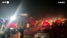 Continua l'offensiva a Gaza, migliaia in fuga verso sud