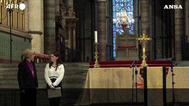 Inghilterra, Sarah Mullally prima donna a capo della Chiesa anglicana