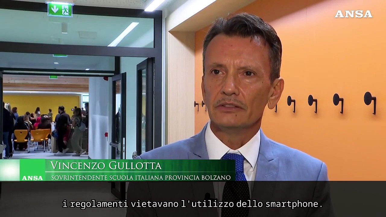Prima campanella in Alto Adige, stop ai cellulari
