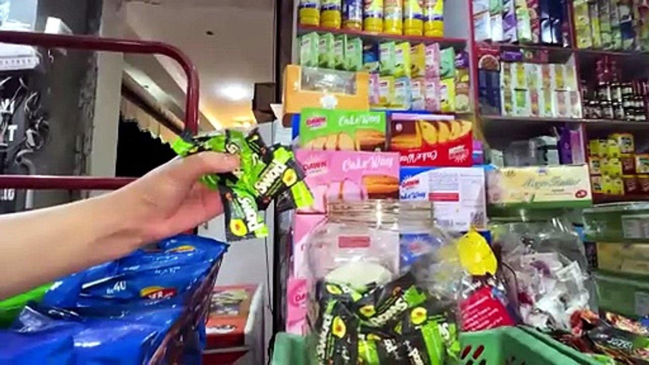 Heat Sy Glass Blast Hogia💥😱Electric Current Prank Gone Wrong🤣Hira Ny Makeup Donate Kia🤩💄-Sistrology