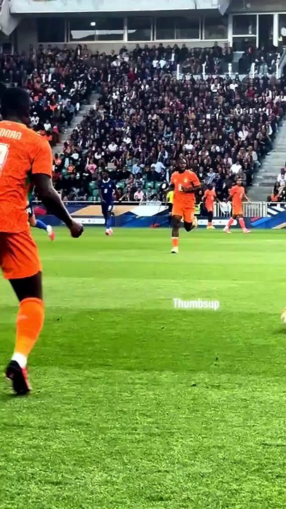 Cote D'Ivoire Dribbling France National Team Like Real Elephants
