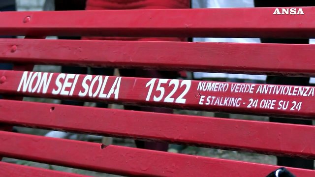 Milano, fiaccolata per Pamela Genini: Per lei e per tutte