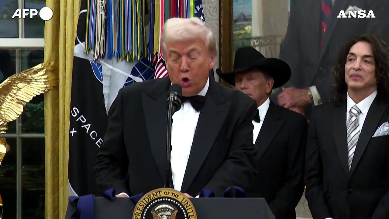 Kennedy Center Honors, Trump premia Stallone e Gloria Gaynor