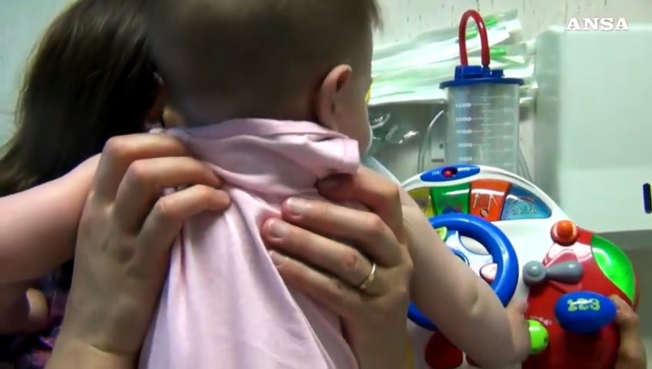 L'allarme dei pediatri sui botti di Capodanno, rischio intossicazione per i bambini