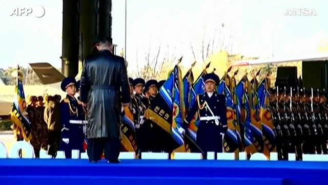 Corea del Nord, trionfale cerimonia per gli 80 anni dell'Aeronautica militare