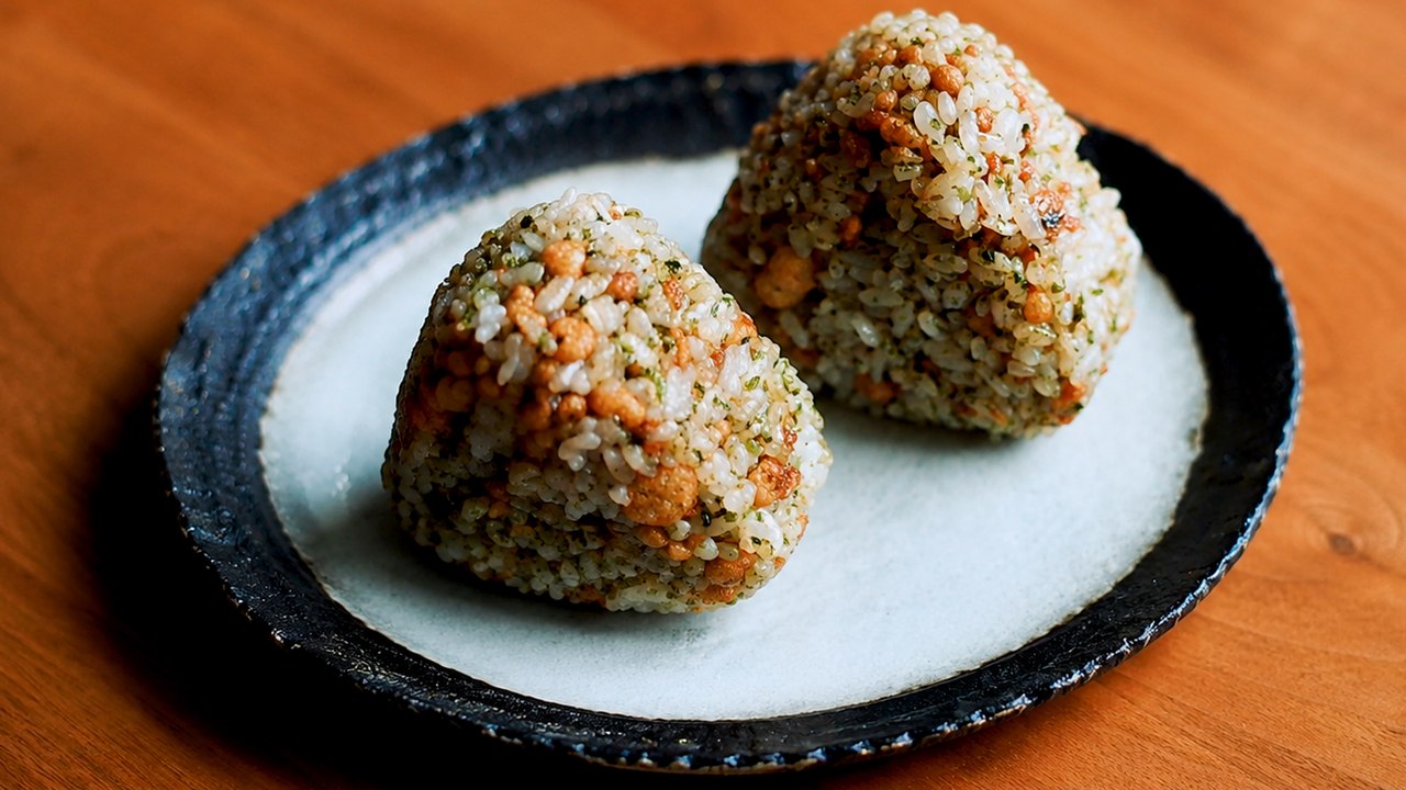 How Does Seasoned Rice Become Devil Onigiri? 🔥