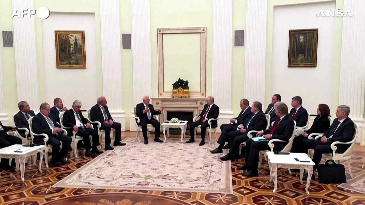 Mosca, Putin riceve Mahmud Abbas prima dell'incontro con Witkoff