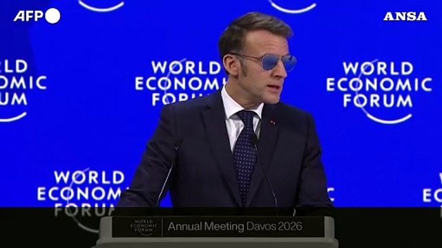 Macron a Davos: Andiamo verso un mondo senza regole
