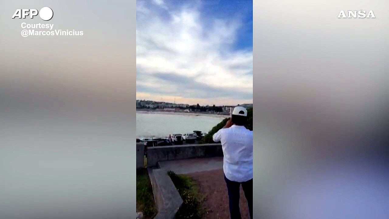 Sydney, panico per la sparatoria a Bondi Beach: bilancio delle vittime sale a 11