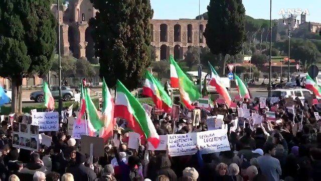 Roma, corteo per il popolo iraniano anti-regime e lo scia'