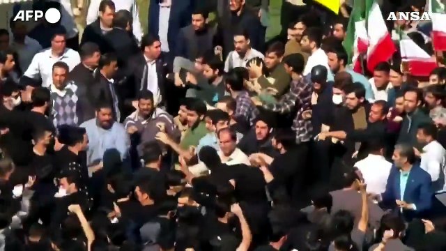 Iran, seconda giornata di manifestazioni degli studenti anti-regime