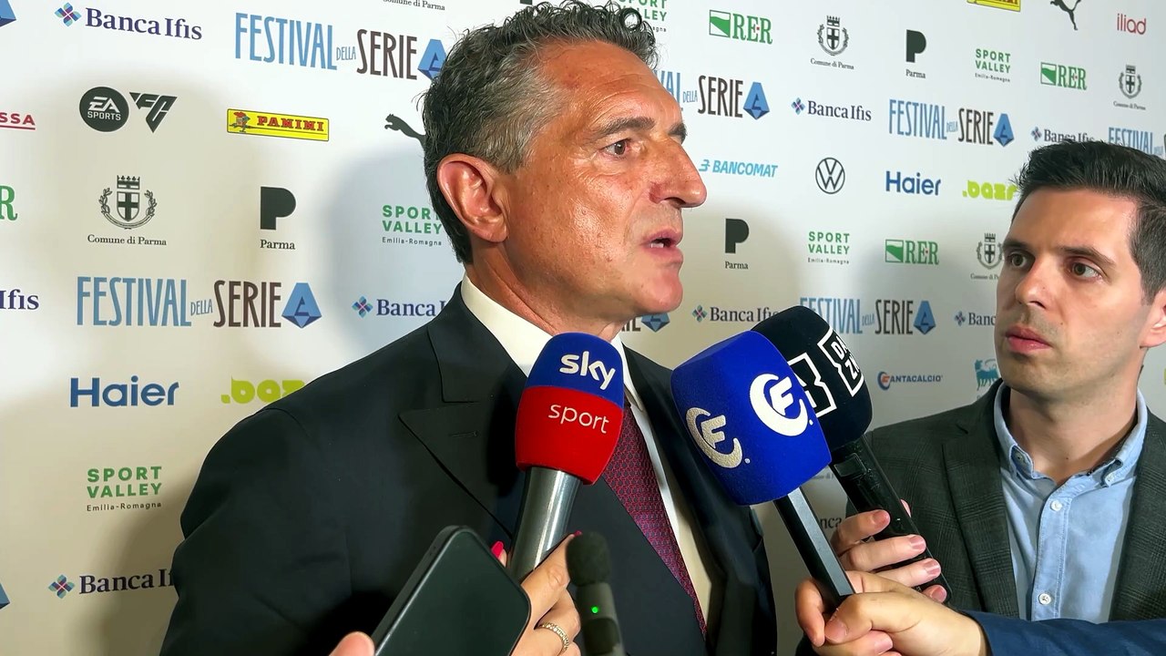 De Siervo: "Nessuno ha investito come la Serie A per aiutare gli arbitri"